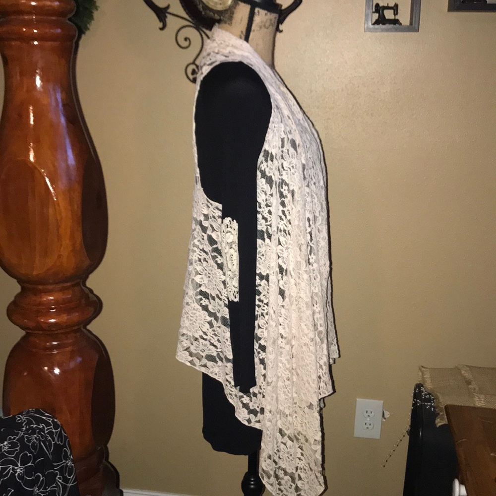 2Pc beautiful set shirt and vest